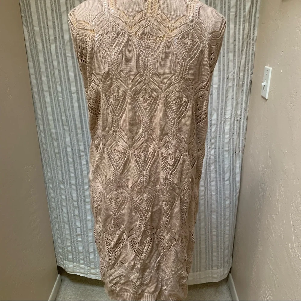 Dusty mauve crochet open knot, button cardigan. - Picture 5 of 7